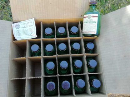 Bouteille d'antiseptique de marque SQUIBB