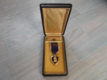 Médaille PURPLE HEART neuve originale en boite