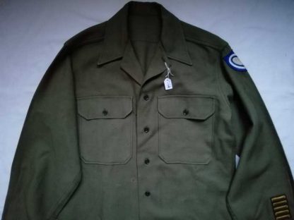Chemise moutarde 24° CORPS datée 1944