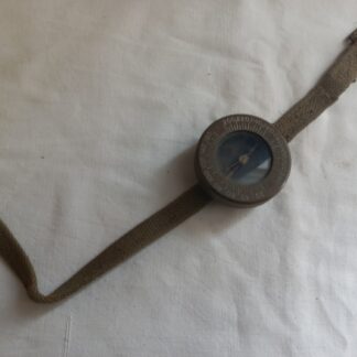 Boussole SUP. MAGNETO. CORP. datée 1944