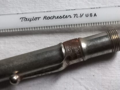 Thermomètre métallique de marque TAYLOR/ROCHESTER – Image 2
