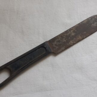 Couteau réglementaire daté 1943