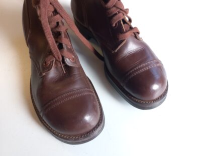 Bottes de marche M1948 US ARMY datées 1951 – Image 3
