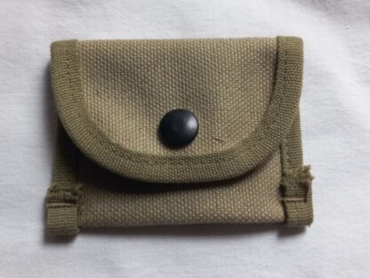 Pochette aux accessoires US datée 1943