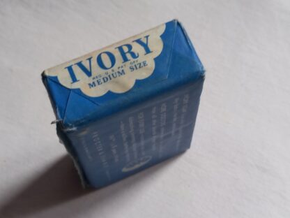 Savon IVORY petit modèle daté 1943 – Image 3