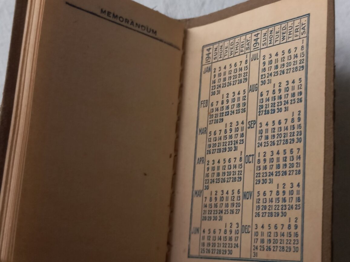 Carnet d'adresses USARMY avec calendrier 1943/44 nominatif – Image 3