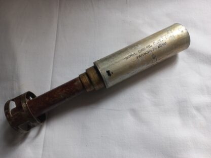 Corps de grenade éclairante datée 1944 (INERTE) – Image 2