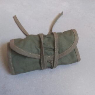 Trousse à couture réglementaire en toile (03)