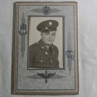 Photo de studio originale encadrée d'un GI en tenue