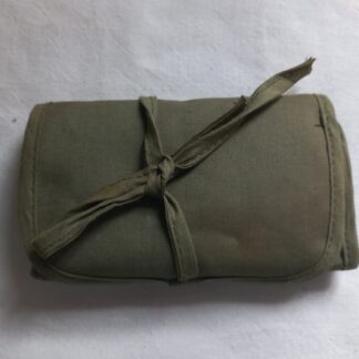 Trousse à couture réglementaire en toile (03)