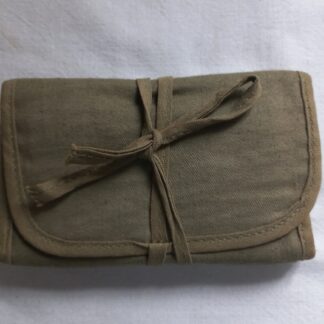 Trousse à couture réglementaire en toile (02)