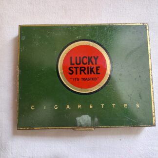 Boite vide de cigarettes LUCKY STRIKE (1942)