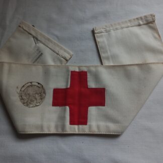 Brassard AMERICAN RED CROSS matriculé (03)