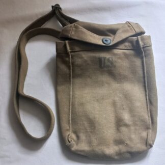 Musette pour chargeurs Thompson datée 1943 matriculée